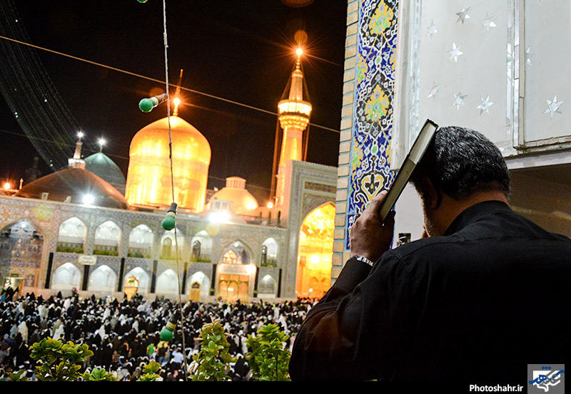  مراسم احیای شب بیست و سوم ماه رمضان در حرم رضوی