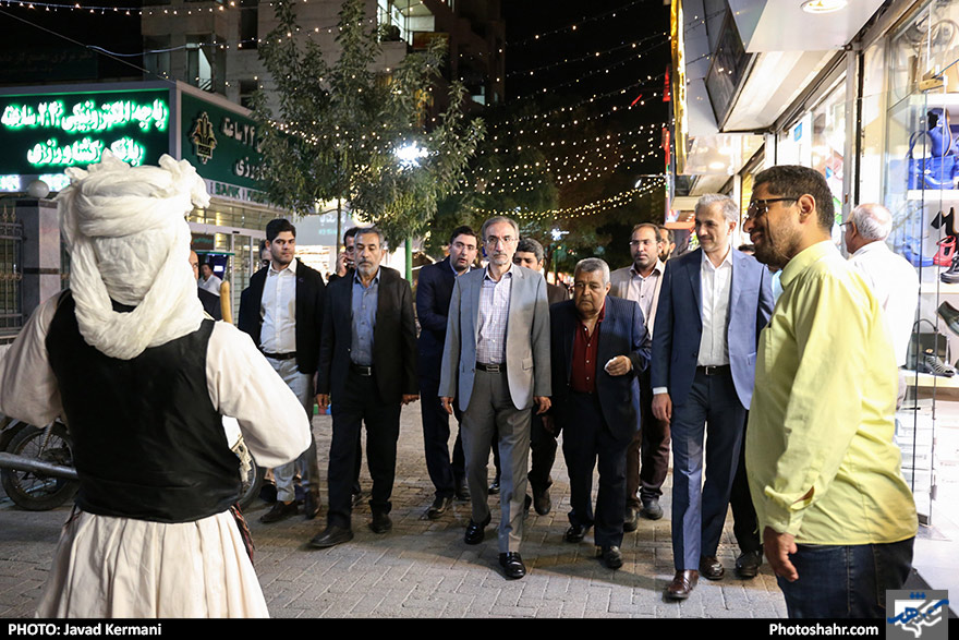 بازدید شهردار مشهد و عضو شورای شهر از برنامه های فصل همدلی