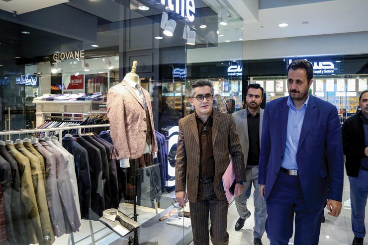 با پایان پویش «بی‌قیمت نخریم» برچسب قیمت بر کالا‌های ۷۰ درصد مجتمع‌های تجاری مشهد نصب شد