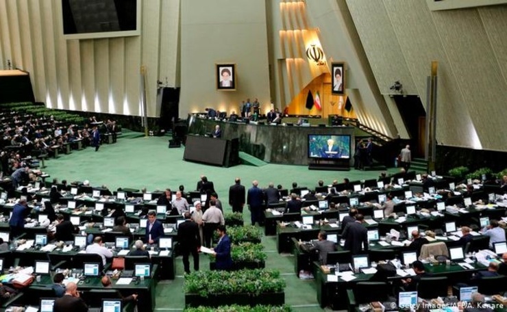 نمایندگان مجلس جهت تامین نظر شورای نگهبان لایحه حمایت از کودکان و نوجوانان را اصلاح کردند.
