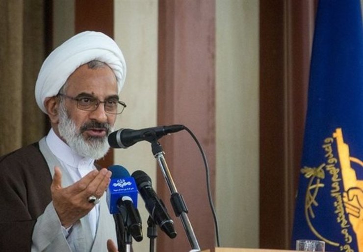 نماینده، ولی فقیه در سپاه پاسداران انقلاب اسلامی با بیان اینکه فرمایشات مقام معظم رهبری نسخه هدایت‌گر ما هستند، گفت: تبیین نسخه‌های هدایتی مقام معظم رهبری از اقدامات موثری است که امروزه انجام می‌شود.