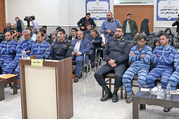 سخن‌گوی قوه‌قضائیه روز گذشته احکام صادره برای پرونده اخلالگران اقتصادی با عنوان «قاچاق ۹۰ هزار میلیارد ریالی» را که در مشهد بازگشایی و پیگیری شده بود، اعلام کرد و بر این اساس متهمان این پرونده در مجموع به ۱۰۴ سال زندان محکوم شده‌اند.
