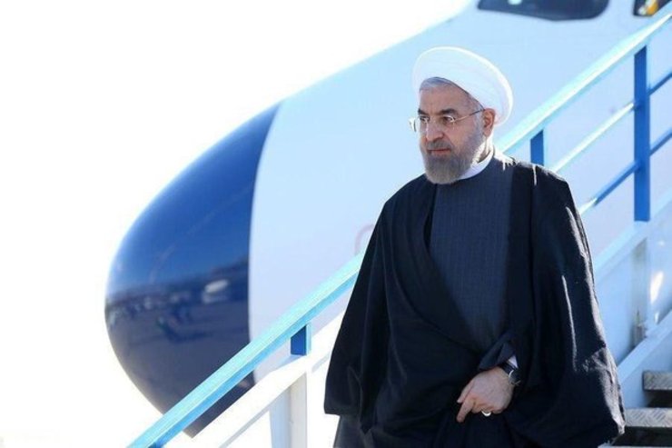 رئیس جمهور در ادامه سفرهای استانی دولت تدبیر و امید ، وارد اردبیل شد و در فرودگاه این شهر از سوی نماینده ولی فقیه در استان، استاندار و دیگر مقامات محلی مورد استقبال قرار گرفت.