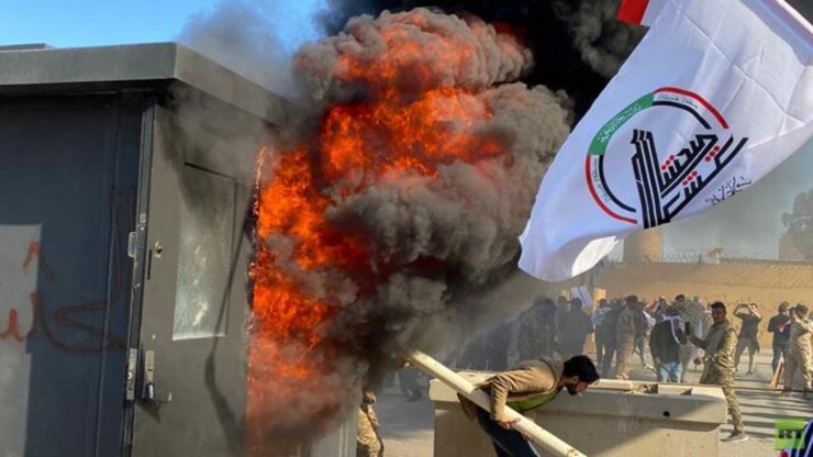 یکی از رهبران حشد شعبی تهدید کرد که پاسخ به نیروهای آمریکایی در خاک عراق نزدیک خواهد بود.