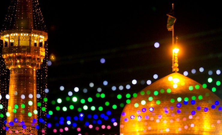 در شب و روز میلاد بزرگ پرستار کربلا، اسوه صبر و بردباری، عقیله بنی هاشم، حضرت زینب کبری(س)، شهر مشهد و بارگاه رضوی نورباران و چراغانی شد.