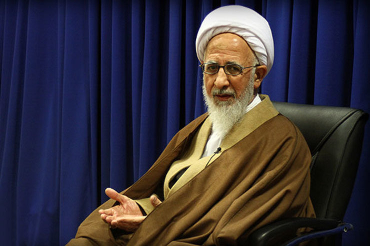 آیت الله عبدالله جوادی آملی از مراجع تقلید با صدور پیامی به مناسبت شهادت سردار حاج قاسم سلیمانی گفت: شهادت ابرمجاهد قرآن و عترت و جهان اسلام، سردار بزرگ جناب قاسم سلیمانی (قدس سره) قلوب آزاد مردان مبارز را جریحه دار و عواطف راد مردان مجاهد را متالّم کرد.