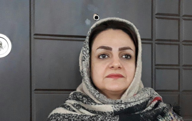 متولد تهران است، اما شعر خراسان را یک سر و گردن بالاتر از شعر پایتخت می‌داند. شهناز علی‌پوری، شاعر و نقاش جوانی که زاده سال ۱۳۶۰ است، از بیست‌سالگی و در پی ازدواجش، به مشهد مهاجرت می‌کند