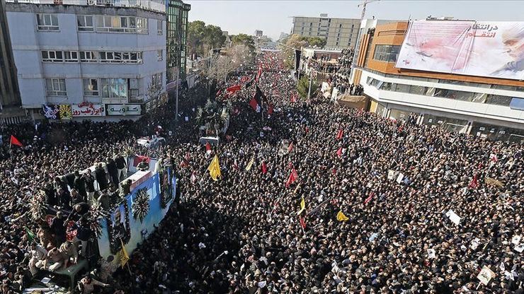 رئیس سازمان اورژانس کشور گفت: تاکنون ۴۰ نفر از هموطنان در این حادثه جان خود را از دست داده و تعدادی نیز مصدوم شده‌اند.
