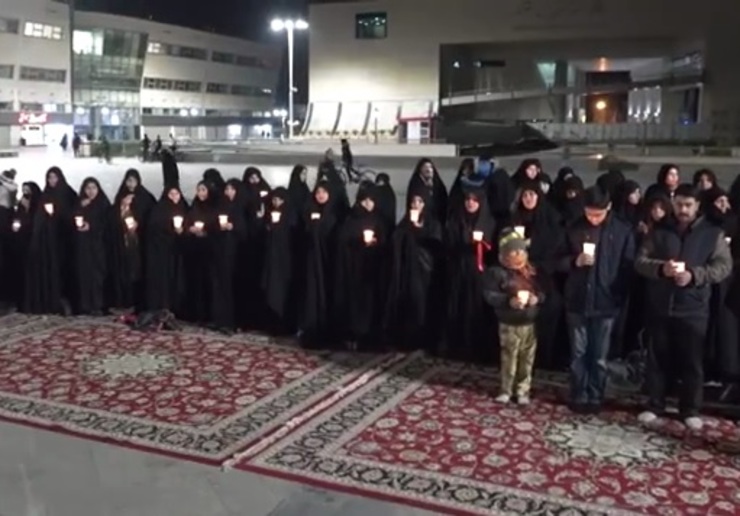 با دعوت شورای هماهنگی تبلیغات اسلامی مبنی بر سر دادن بانگ الله اکبر برای تقدیر از نیرو‌های سپاه پاسداران در حمله موشکی به پایگاه عین الاسد آمریکا، امشب مردم مشهد نیز با تجمع در میدان شهدا، صدای الله اکبر را طنین انداز کردند.