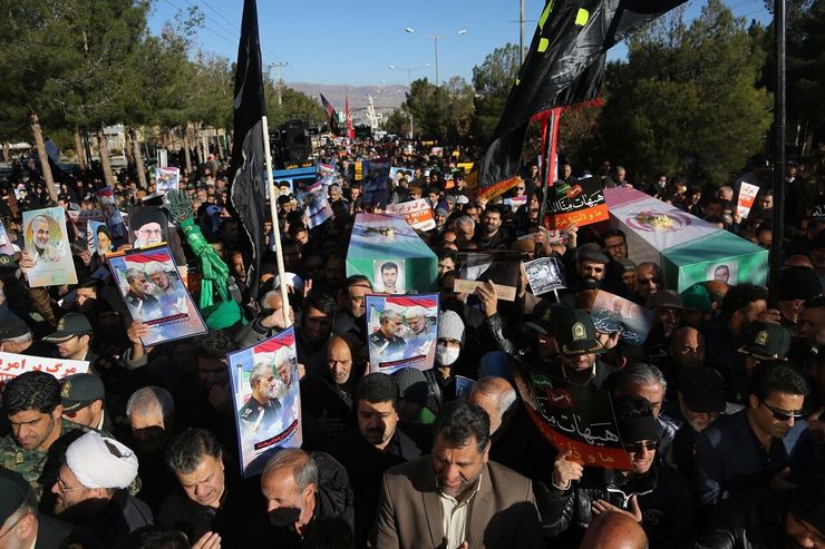 پیکر ۲ تن از جان‌باختگان مراسم تشییع سردار سپهبد شهید قاسم سلیمانی در کرمان، روز پنجشنبه با حضور پرشور مردم و مسوولان در بیرجند تشییع شد.