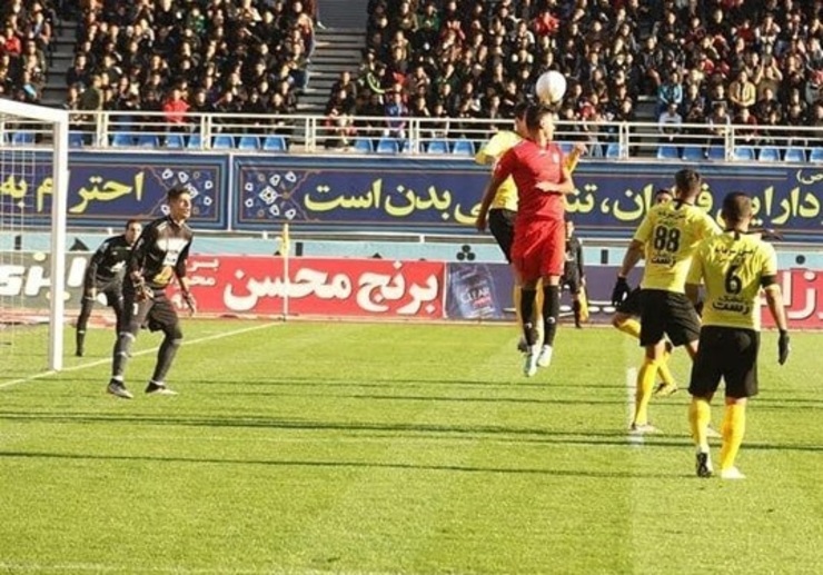 دیدار دوستانه تیم های سپاهان و شهرخودرو فردا بدون حضورهوادار برگزار می شود.