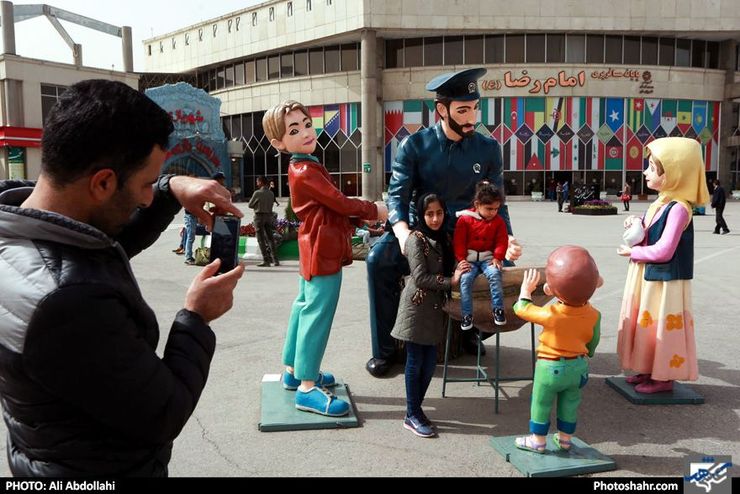 معاون خدمات شهری شهردار مشهد گفت: در نوروز سال آینده ۳۳ اِلمان با گل‌آرایی و فضای سبز تلفیق شده است.