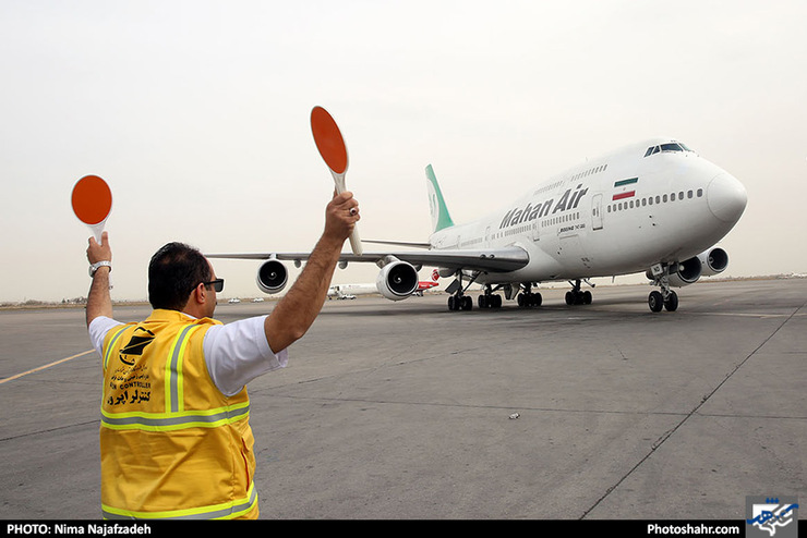 دبیر انجمن شرکت‌های هواپیمایی از دست دوم بودن هواپیما‌های جدید وارداتی خبر داد و گفت: گرچه براساس محدودیت‌های تعریف شده نباید سن هواپیما بیش از ۲۰ سال باشد، اما درخواست ما این است که با توجه به مشکلات و تحریم‌های کنونی تسهیلاتی در این زمینه در نظر گرفته شود.
 