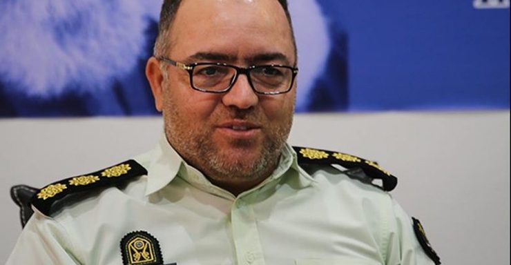 فرمانده انتظامی مشهد گفت: ۲۵۰ دستگاه چرخ خیاطی ژانومه، ۴۱۸ قطعه لوازم یدکی خودروهای سنگین خارجی، پنج هزار و ۸۰۰ قلم انواع لوازم آرایشی، ۴۰۰ هزار فندک گازی قاچاق کشف شد.