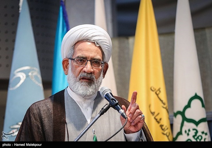 دادستان کل کشور ترور و به شهادت رساندن شهید سپهبد قاسم سلیمانی را قابل تعقیب دانست و گفت: به وزیر خارجه نامه دادیم تا ترور شهید سلیمانی از نظر حقوق بین‌الملل پیگیری شود.