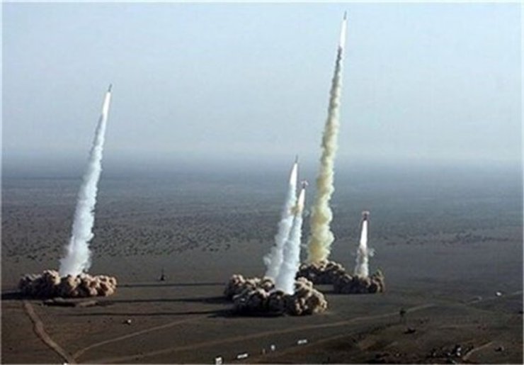 شبکه الاتجاه تصاویر و عکس‌هایی از خسارات وارده به پایگاه عین الاسد، پایگاه نظامیان آمریکایی در عراق پخش و اعلام کرد این خسارات ناشی از موشک‌های ایرانی است که به این پایگاه اصابت کرد.