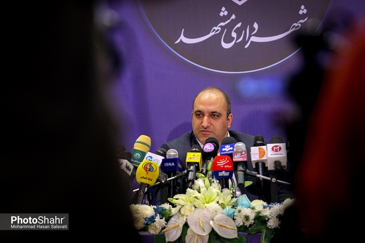 محمدرضا کلائی، شهردار مشهد در مراسم گرامیداشت سردار شهید سپهبد حاج قاسم سلیمانی گفت: در هفته گذشته فراوان از ویژگی شهید سلیمانی صحبت شده است، اما دو ویژگی ایشان برای من برجسته است.