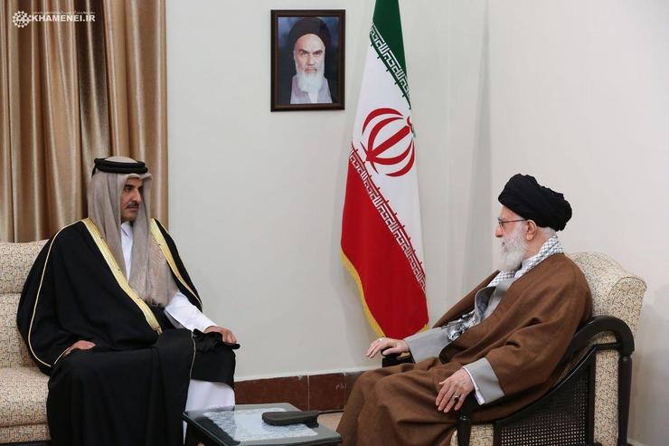 حضرت آیت الله خامنه‌ای رهبر معظم انقلاب اسلامی امشب (یکشنبه) در دیدار شیخ تمیم بن حمد آل ثانی امیر قطر و هیأت همراه تأکید کردند: شرایط کنونی منطقه بیش از پیش نیازمند تقویت ارتباطات کشور‌های منطقه و تأثیر نپذیرفتن از القائات بیگانگان است.