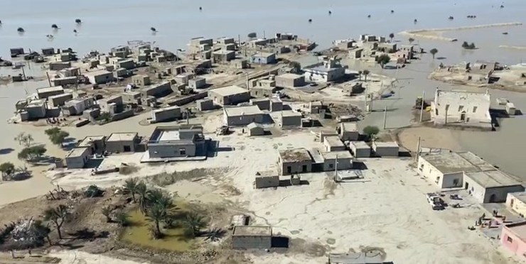 رئیس مجلس شورای اسلامی و وزیر نیرو در سفر امروز به استان سیستان و بلوچستان به صورت هم‌زمان طرح‌های آبرسانی به روستا‌های استان را افتتاح کردند.