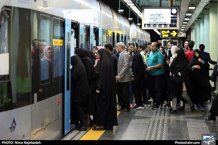 مدیرعامل شرکت بهره برداری قطار شهری مشهد از جابه جایی بیش از ۴۵ میلیون مسافر در خطوط قطار شهری مشهد تا ابتدای زمستان سال جاری خبر داد.