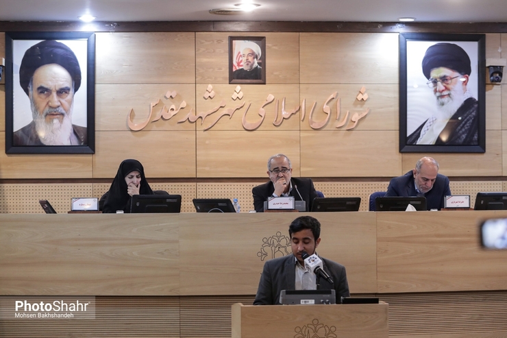 رئیس شورای اسلامی شهر مشهد گفت: هم اکنون دولت ۱۳ هزار و ۳۰۰ میلیارد تومان بدهی به شهرداری مشهد دارد که بخش مهم آن مربوط به حوزه درآمد‌های پایدار است