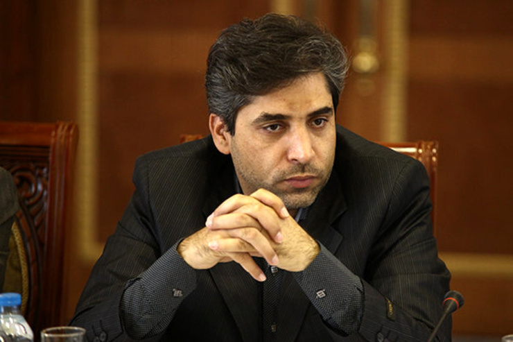 معاون مسکن و ساختمان وزیر راه و شهرسازی با بیان اینکه هیچ دستورالعمل و آیین‌نامه‌ای برای خرید و فروش امتیاز مسکن ملی تدوین نشده و این کار غیرقانونی است، گفت: ثبت‌نام مسکن ملی ارزش معاملاتی ندارد.