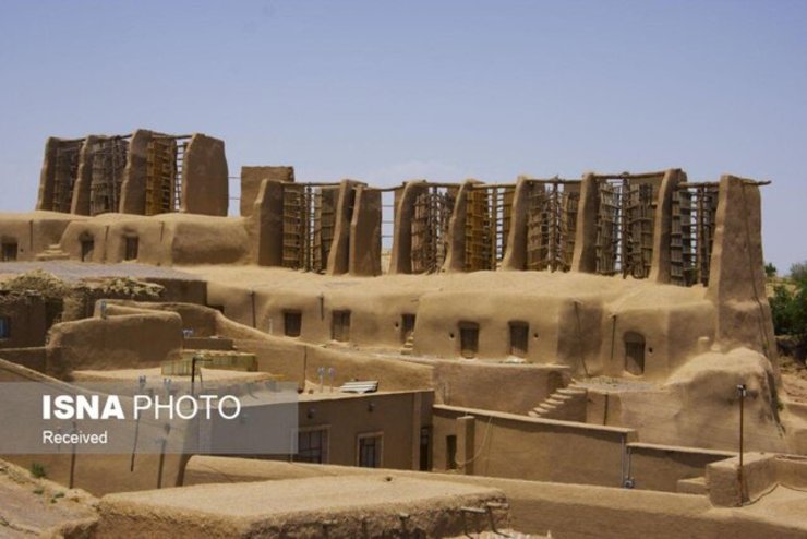 مدیر پایگاه میراث فرهنگی آسباد‌های ایران گفت: تاکنون ۱۳۱ دستگاه آسباد در شهرستان‌های خواف، تایباد، تربت‌حیدریه و کلات نادری در استان خراسان رضوی شناسایی شده است.