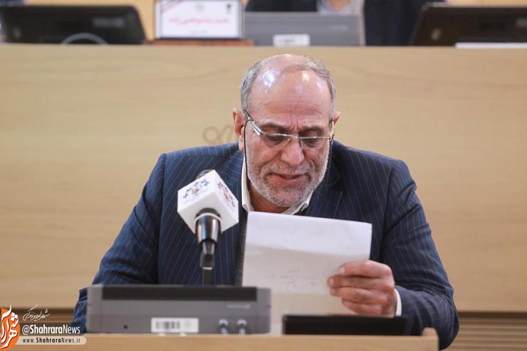 باید میدان کار را به جوانان واگذار کنیم