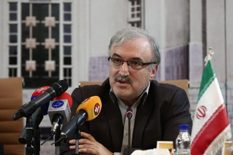 وزیر بهداشت گفت: چنانچه شرایط اقتصادی کشور با این آهنگ پیش رود، سال ۹۹ سال سخت‌تری خواهد بود و بنده نیز به عنوان مدیر ارشد مجموعه، به گونه‌ای عمل خواهم کرد که منطبق با جیب مملکت باشد.