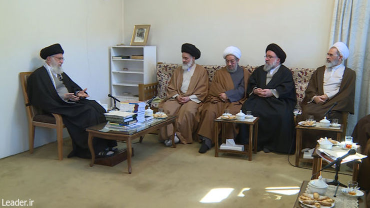 رهبر معظم انقلاب اسلامی در دیدار اعضای شورای‌عالی حوزه‌های علمیه بر برنامه‌ریزی برای شناسایی و به‌کارگیری استعداد‌های برتر فکری از میان طلاب جوان تأکید کردند.