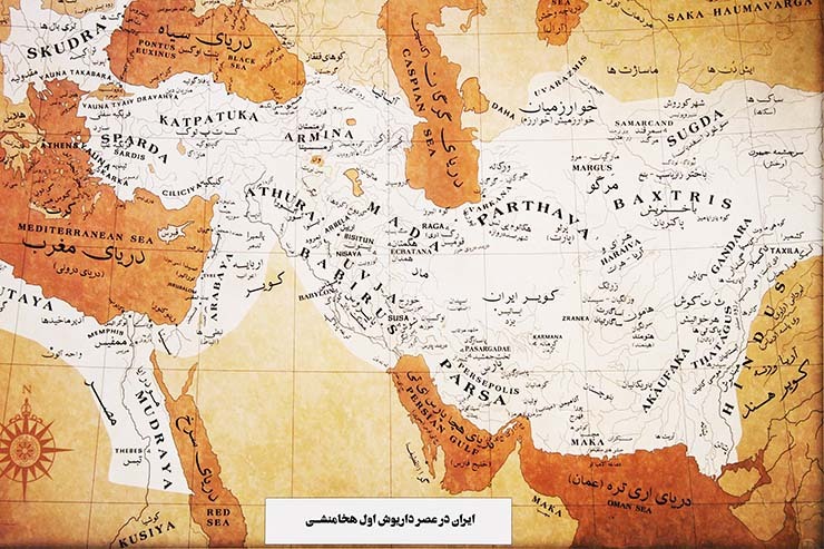 ماجرا از صحبت‌های اخیر رئیس‌جمهور افغانستان شروع شد؛ آنجا که محمداشرف غنی احمدزی در برنامه‌ای مهد زبان دری (فارسی) را افغانستان دانست و ایرانیان را کسانی که زبانشان پهلوی بوده است.