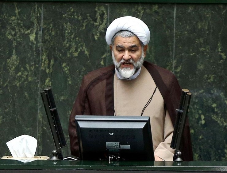 سخنگوی کمیسیون قضایی و حقوقی مجلس، با بیان اینکه تعیین مهریه در قالب عندالاستطاعه باعث کاهش میزان آن می‌شود تاکید کرد که مردانی که از توانایی مالی لازم برای اداره زندگی برخوردار نیستند، ازدواج نکنند تا برای دستگاه قضایی بحران ایجاد نکنند.
