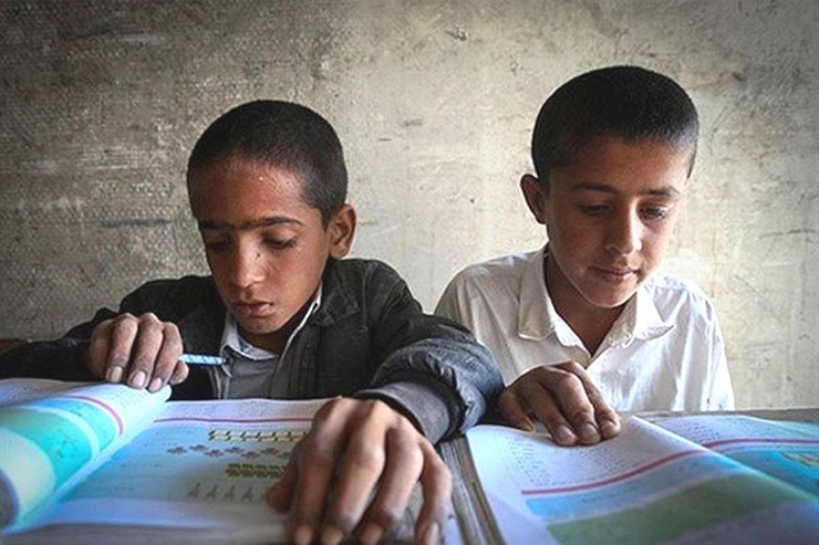 معاون آموزش ابتدایی آموزش و پرورش خراسان رضوی گفت: قریب به ۷ هزار و ۳۲ دانش آموز بازمانده از تحصیل در استان خراسان رضوی در سال تحصیلی ۹۹ ـ ۹۸ شناسایی و همگی به مدرسه بازگردانده شدند.