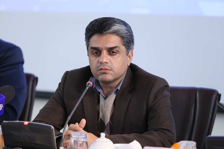معاون خدمات شهری شهرداری مشهد از حمایت کامل این معاونت از کسب و کار‌های خلاقانه دانش آموزی بویژه در حوزه تولید گیاهان زینتی خبر داد.