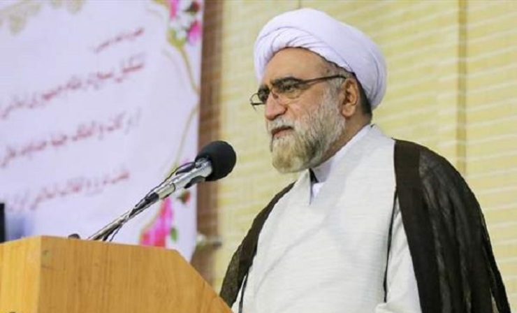تولیت آستان قدس رضوی بر اهمیت تربیت و آمادگی جامعه برای ظهور حضرت صاحب‌الامر (عج) تأکید کرد و گفت: ما باید با کار دینی و تربیتی به خصوص روی نسل جوان، خود را در شرایط ظهور احساس و آنچه را قرار است در زمان ظهور انجام دهیم، از اکنون آغاز کنیم؛ این معنی درست «انتظار» است.