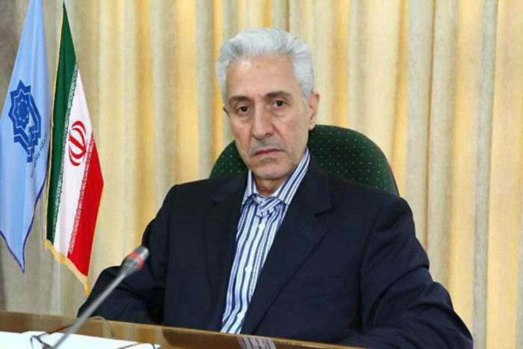وزیر علوم، تحقیقات و فناوری گفت: با استفاده از توان شرکت‌های فناور و دانش‌بنیان می‌توان از خام فروشی نفت به سمت استفاده از ارزش افزوده از این منابع حرکت کرد.