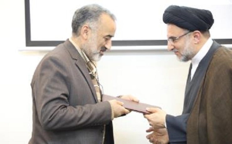رییس سازمان اوقاف و امور خیریه احکام ۲۷ امین موقوفات شاخص پنج استان خراسان رضوی، خراسان شمالی، خراسان جنوبی، سمنان و گلستان را طی مراسمی در مشهد اعطا کرد.