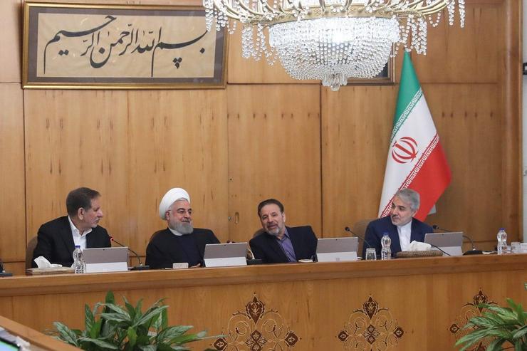 رییس جمهوری گفت: مجلس شورای اسلامی در ایران مجلس قدرتمندی است و جایگاه عظیمی دارد و برای همه قانون وضع می‌کند.