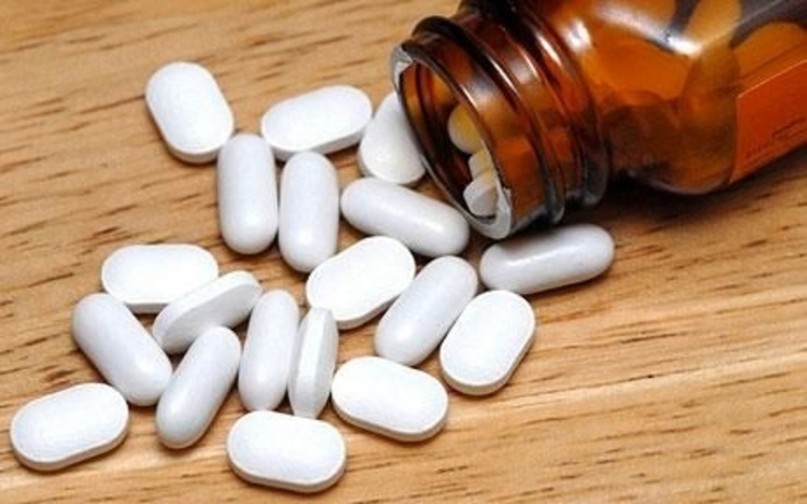 رئیس پلیس مبارزه با مواد مخدر از عوارض مصرف ریتالین معروف به قرص شب امتحان خبر داد و گفت: تعدادی از شهروندان بر این باورند که اعتیاد تنها به سوء مصرف مواد مخدر محدود است و سایر دارو‌های موجود در داروخانه اعتیاد، ندارند.