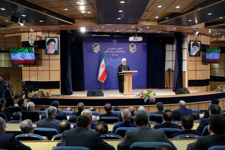 رییس جمهوری تاکید کرد: بعضی‌ها از کلمه «رفراندوم» خوششان نمی‌آید، اما پایه انتخابات ما از رفراندوم بود از همه پرسی شروع شده است.