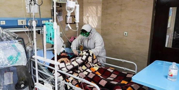 بر اساس آخرین آمار وزارت بهداشت مجموع ابتلای قطعی به ویروس کرونا به ۲ هزار و ۳۳۶ نفر و تعداد فوتی ها به ۷۷ نفر رسیده است و ۴۳۵ نفر درمجموع بهبودیافته‌اند.