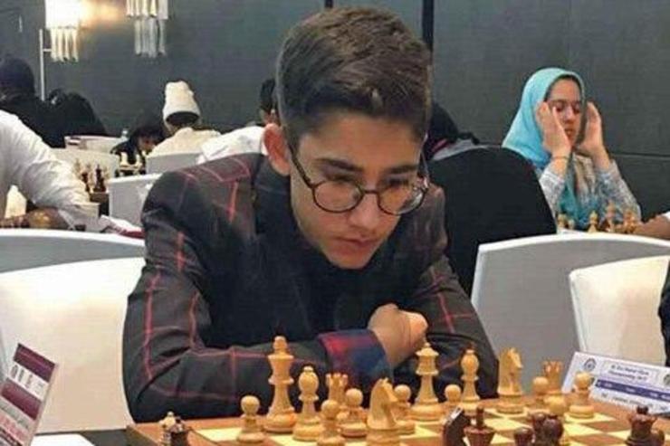 در جریان نودمین کنگره فدراسیون جهانی شطرنج (فیده)، استاد بزرگی آرین غلامی و هفده عنوان بین‌المللی دیگر شطرنج ایران به تصویب رسید.