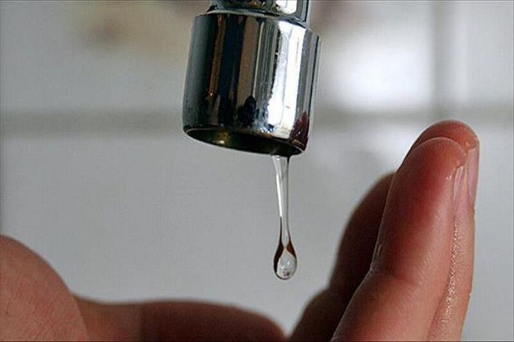 در شرایط فعلی مصرف آب در شهرهای خراسان رضوی به شکل فزاینده ای افزایش یافته است ولی آب هیچ مشترکی به دلیل عدم پرداخت آب بها قطع نمی‌شود.