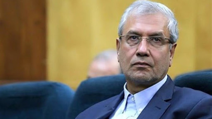 سخنگوی دولت گفت: دولت تلاش می‌کند سهمیه بنزین نوروزی را در صورت تصویب نهایی، برای فرصتی مناسبت‌تر و بعد از شکست کرونا به کارت‌های سوخت واریز کند.