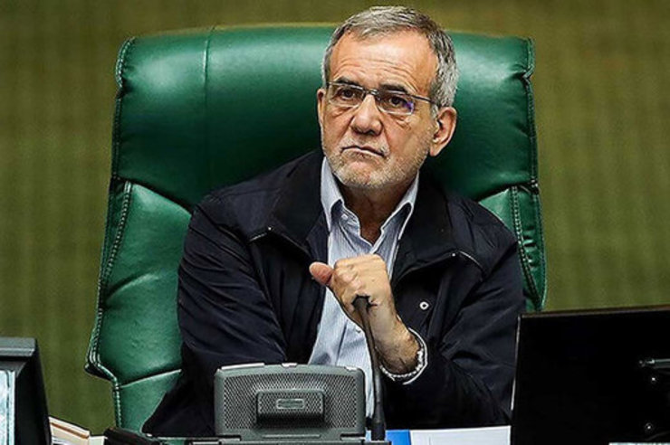 نایب رییس مجلس گفت: مقام معظم رهبری در پاسخ به پیشنهاد رییس مجلس برای ریاست جهانگیری بر عملیات و ستاد مقابله با بحران کرونا فرمودند، خود شخص رئیس‌جمهور باید این مسئولیت را عهده‌دار شوند.