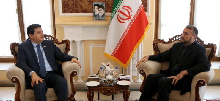 سفیر جمهوری عربی سوریه در تهران با دستیار ویژه رییس مجلس شورای اسلامی و مدیرکل امور بین‌الملل دیدار و گفتگو کرد و بر ضرورت استفاده از تجارب ایران در مقابله با کرونا تاکید کرد.