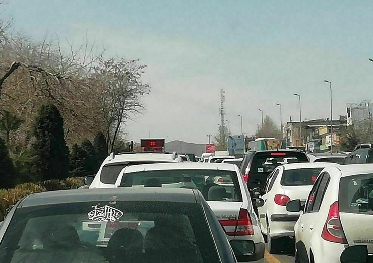 رییس پلیس راه فرماندهی انتظامی خراسان‌رضوی گفت: هم اینک ترافیک در خروجی‌های مشهد پرحجم است.