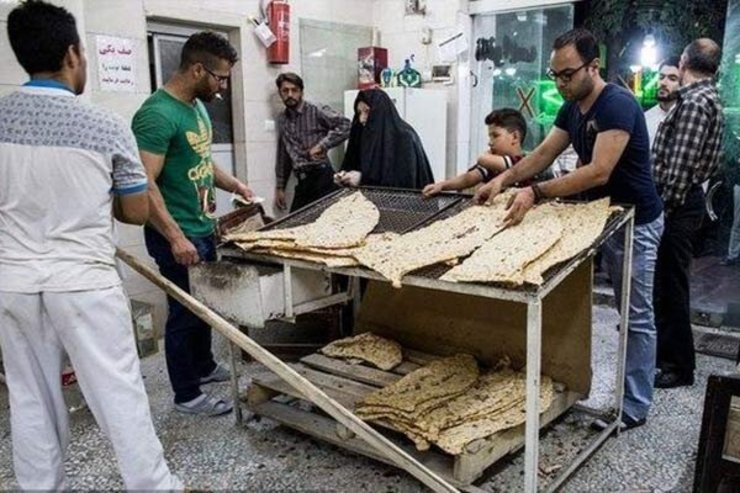 رئیس اتحادیه نانوایان مشهد گفت: هیچ نانوایی تعطیل نمی‎شود و ما برای تامین آرد و نان مردم مشکلی نداریم، حتی حاضریم ساعت کار خود را افزایش دهیم، مردم نگرانی نداشته باشند.