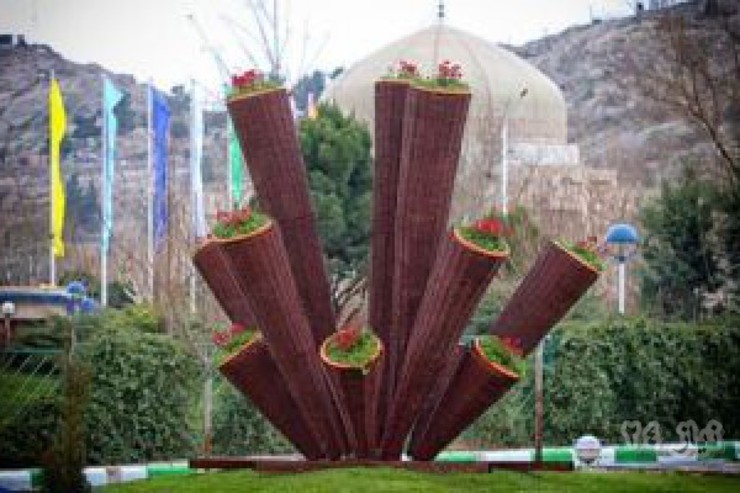 اکران المان‌های گل نوروزی برای پیشگیری از شیوع کرونا در مشهد لغو شد.