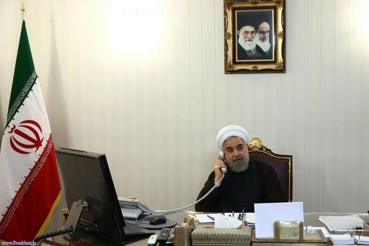 رئیس جمهور در تماس تلفنی با استانداران قم و گیلان، ضمن دریافت تازه‌ترین گزارش‌ها و اقدامات انجام شده برای کنترل و ریشه کنی بیماری کرونا در این دو استان، دستورات لازم را برای تسریع در پیشبرد روند برنامه‌های ستاد ملی مدیریت بیماری کرونا ابلاغ کرد.